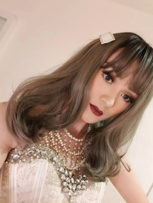 6 Potret Dara The Virgin dengan Berbagai Warna Rambut, Curi Perhatian