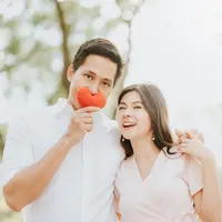 Ilustrasi pasangan bahagia/copyrightshutterstock/interstid