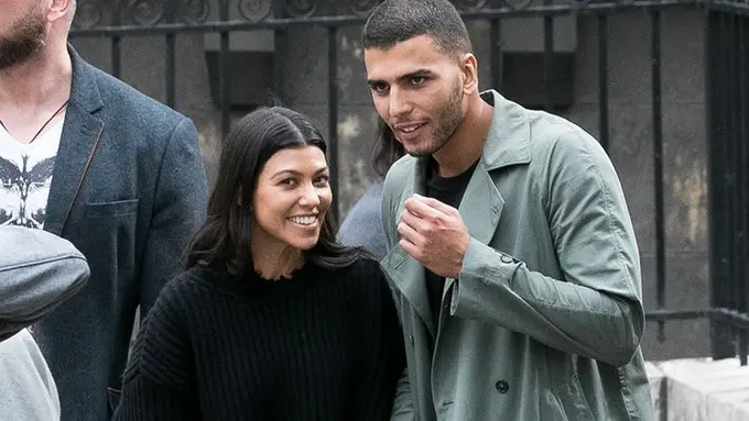 [Bintang] Kourtney Kardashian - Younes Bendjima