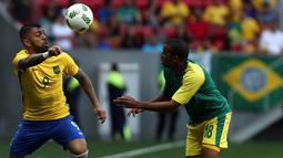 1. Gabriel Barbosa, melalui Twitter resminya, Inter Milan mengumumkan keberhasilan mereka mendatangkan wonderkid Brasil ini. Gabigol dikontrak La Beneamata dengan durasi lima tahun. (Reuters/Ueslei Marcelino)