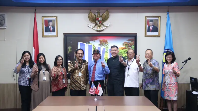 Perwakilan UKI USC ketika berdiskusi tentang AI Center di Jakarta. Credit: UKI