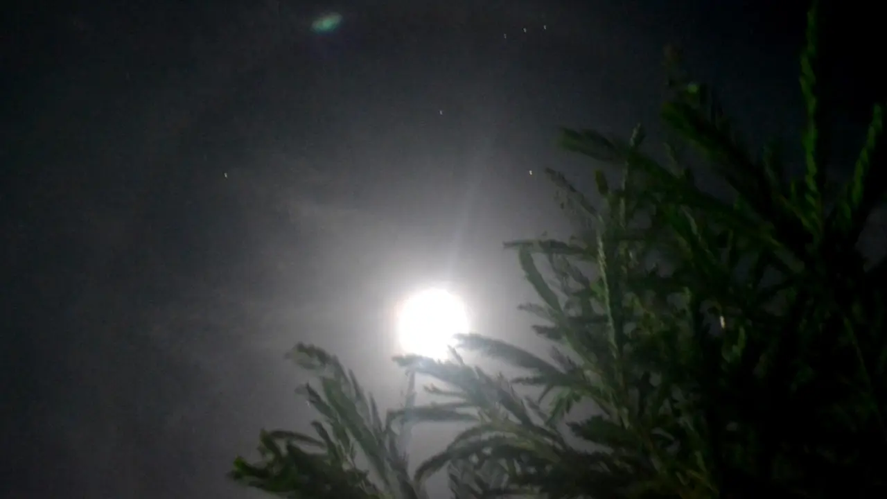 Warga Pesisir Jateng Ketar-Ketir Sambut Gerhana Supermoon