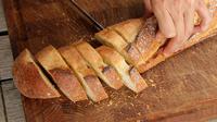 Roti bukan hanya bisa dijadikan menu sarapan.