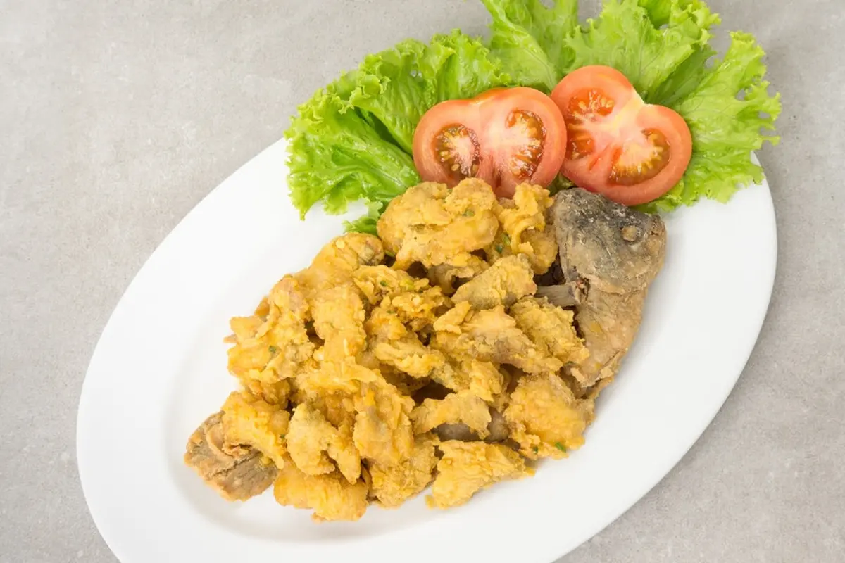ikan fillet goreng saus telur asin salted egg