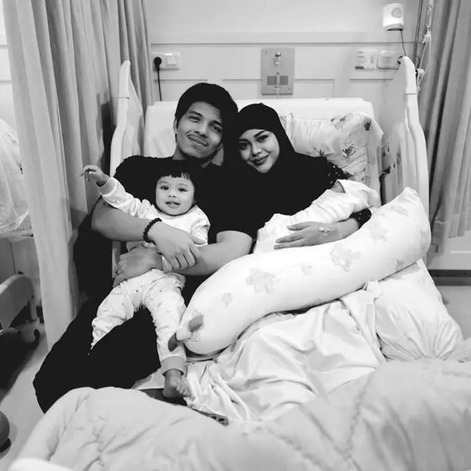 [Fimela] Atta Halilintar dan Aurel Hermansyah