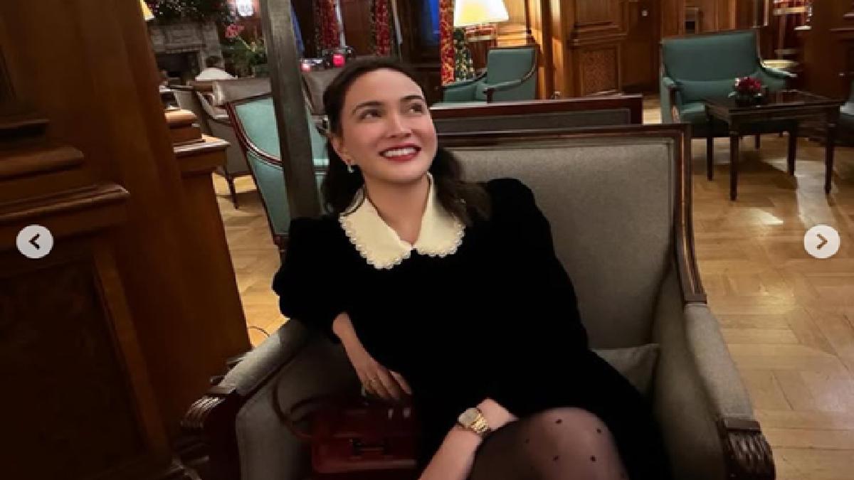 Gaya Mahal Shandy Aulia Rayakan Natal Bersama Anak dan Ibu, Jepitan Pitanya Saja Rp10,5 Juta