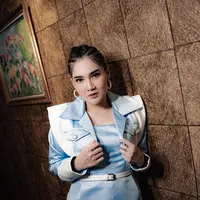 (Sumber: Instagram @nellakharisma)