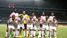 Tim Persipura Jayapura Saat bertanding pada laga Piala Jenderal Sudirman di Stadion Maguwoharjo, Sleman, Minggu (13/12/2015). (Bola.com/Nicklas Hanoatubun)