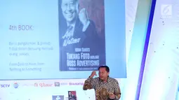 Chairman dan Founder Dwi Sapta Group Adji Watono menjadi pembicara dalam Emtek Goes to Campus (EGTC) 2018 di Universitas Muhammadiyah Malang, Kamis (27/9). Adji Watono menularkan semangat juangnya hingga menjadi bos advertising. (Liputan6.com/Johan Tallo)