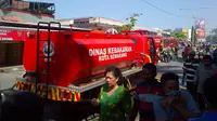  ‎Masih ada Titik Api, 18 Mobil Pemadam Siaga di Pasar Johar