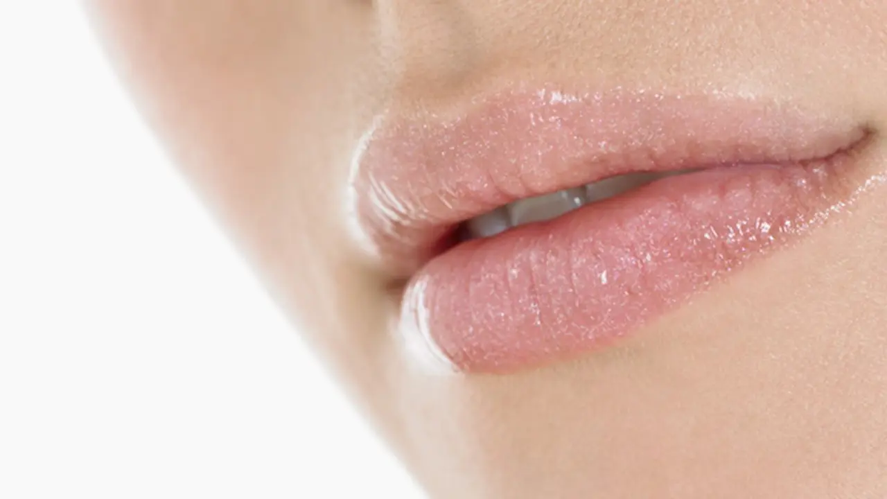 (C) shutterstock