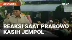 Presiden Prabowo berangkat dari Istana Negara menuju lokasi acara perngatan HUT ke-80 TNI menggunakan kendaraan taktis Maung dan tiba sekitar pukul 08.06 WIB. Dalam perjalanan, Presiden membuka sunroof mobil dan melambaikan tangan kepada ribuan warga...