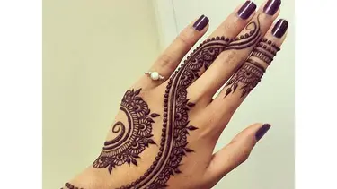 8 Inspirasi Henna Tangan Super Cantik Untuk Calon Pengantin Fimela Fimela Com