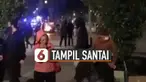 Ada hal unik ketika kerusuhan di sebuah tempat terjadi. Seorang musisi jalanan tetap memainkan instrumen pianonya tanpa memperdulikan sekitarnya.
