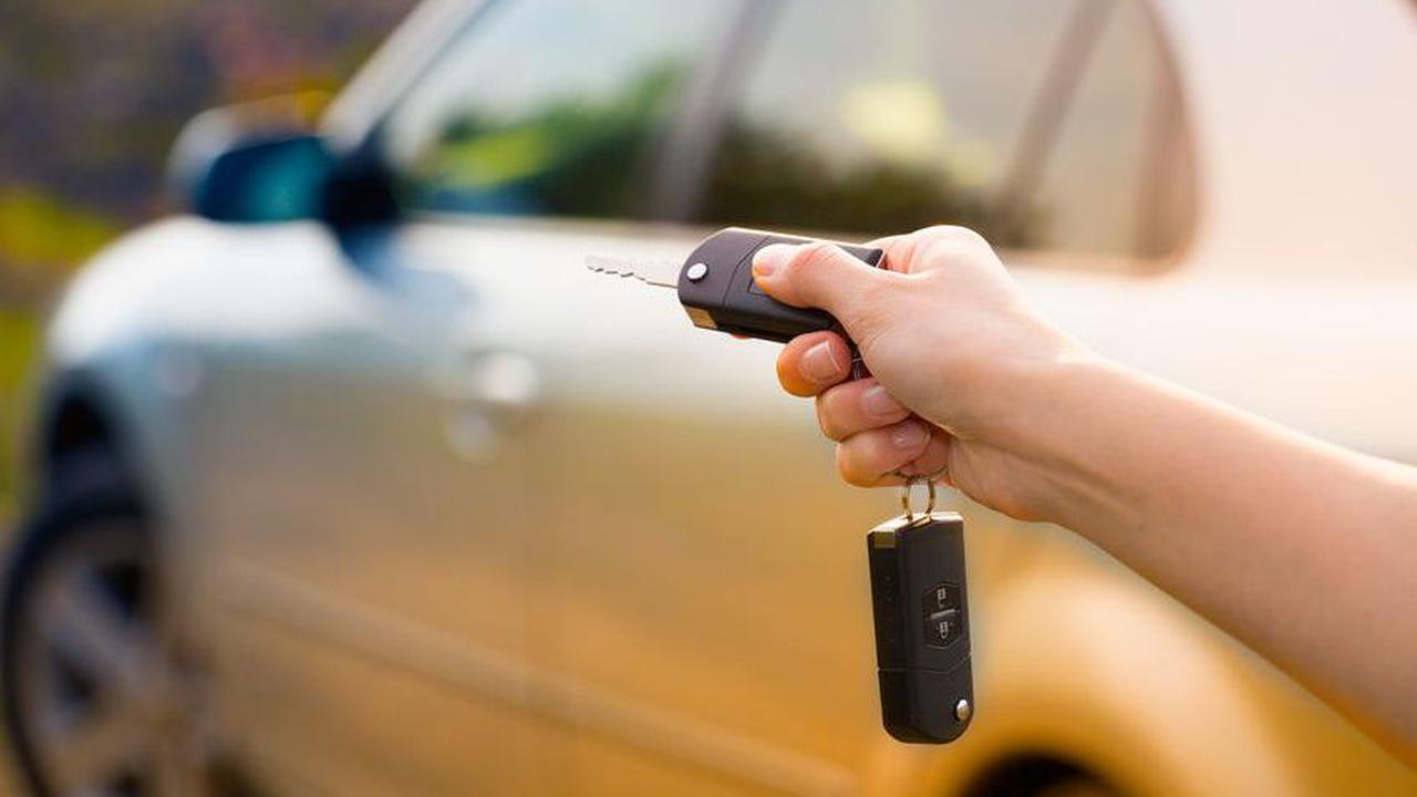 Alarm Mobil Berbunyi Sendiri, Apa Penyebabnya?