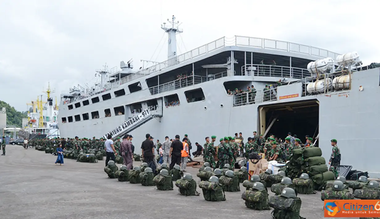 Citizen6, Sumatera Barat: Pasukan dari TNI Angkatan Darat itu kembali ke kesatuan induk usai melaksanakan tugas Opspamrahwan sekitar enam bulan di Maluku dan Maluku Utara. (Pengirim: Dispenkolinlamil).