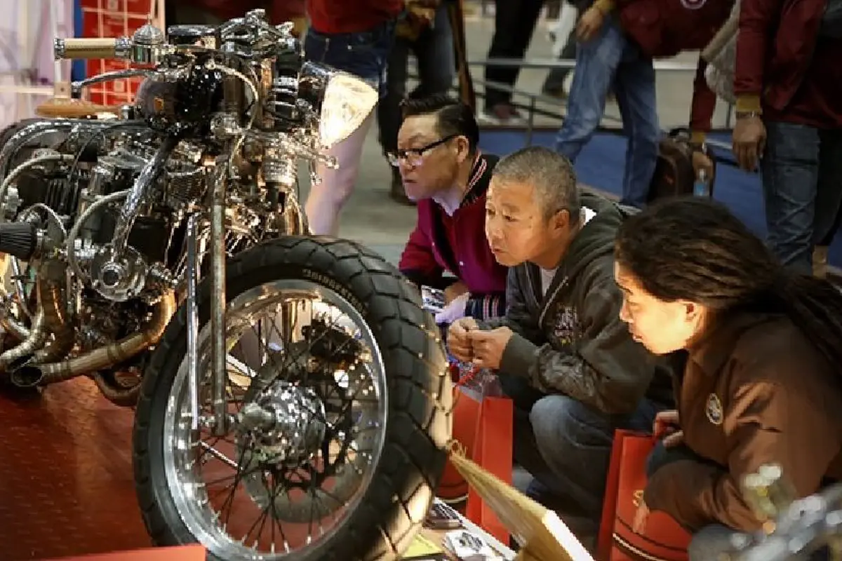 Motor Naga Lima