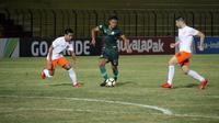 Duel PS Tira vs Borneo FC di Stadion Sultan Agung, Bantul, Jumat (20/7/2018). (Bola.com/Permana Kusumadijaya)
