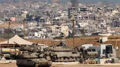 Pasukan Israel dikerahkan di sebuah posisi di dekat perbatasan Israel dengan Jalur Gaza pada 20 Mei 2025. (Jack GUEZ/AFP)