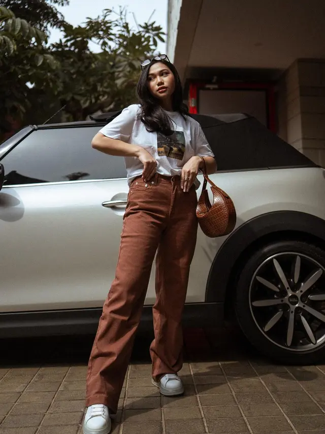 6 Potret Amindana Chinika, Penyanyi yang Rilis Single Baru Tiada Cinta Selain Kamu