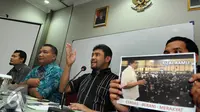 Presiden KSPI, Said Iqbal memberikan keterangan kepada wartawan saat pernyataan dukungan di Jakarta, Selasa (2/8). Iqbal mengatakan ada sekitar satu juta orang buruh yang memiliki KTP DKI. (Liputan6.com/Helmi Afandi)