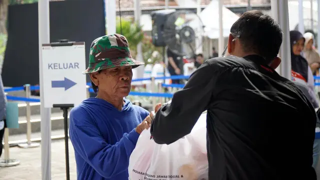 Pertamina Mulai Program Pasar Murah dari Tuban, Ringankan Beban Kebutuhan Pokok Masyarakat