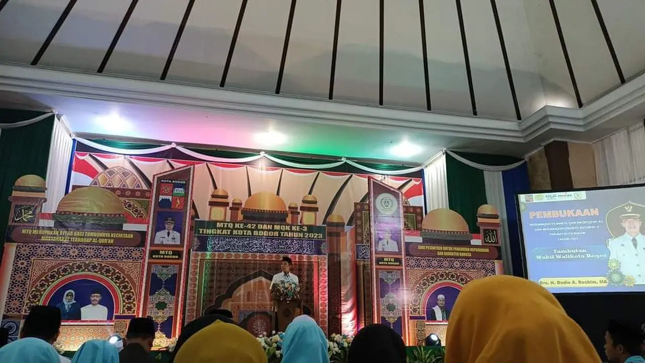 Pondok Pesantren Salafiyah Terpadu (PPST) Al Um Pagentongan Bogor, Jawa Barat berhasil meraih Juara Umum pada kegiatan Musabaqoh Tilawatil Qur’an (MTQ) ke-42 dan Musabaqoh Qiro’atil Kutub (MQK) ke-3 Tingkat Kota Bogor.