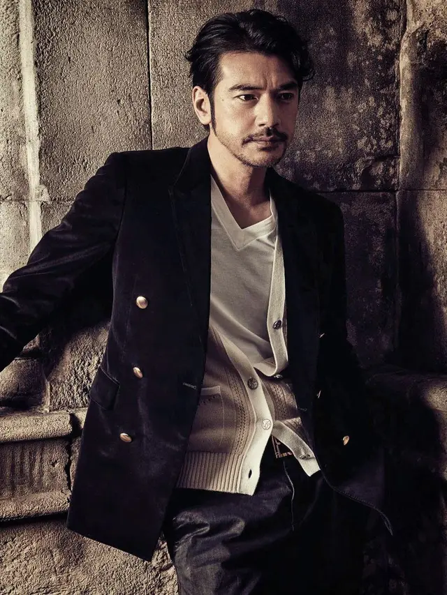 6 Potret Terbaru Takeshi Kaneshiro 'Boboho', Awet Muda di Usia 46 Tahun