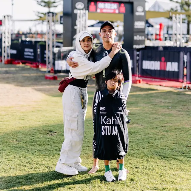 10 Potret Ditto Percussion Ikut Ironman Triathlon di Australia, Bangga Banget