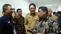 Plt Gubernur DKI Tinjau UNBK di SMAN 3 Jakarta (Liputan6.com/Ika Defianti)