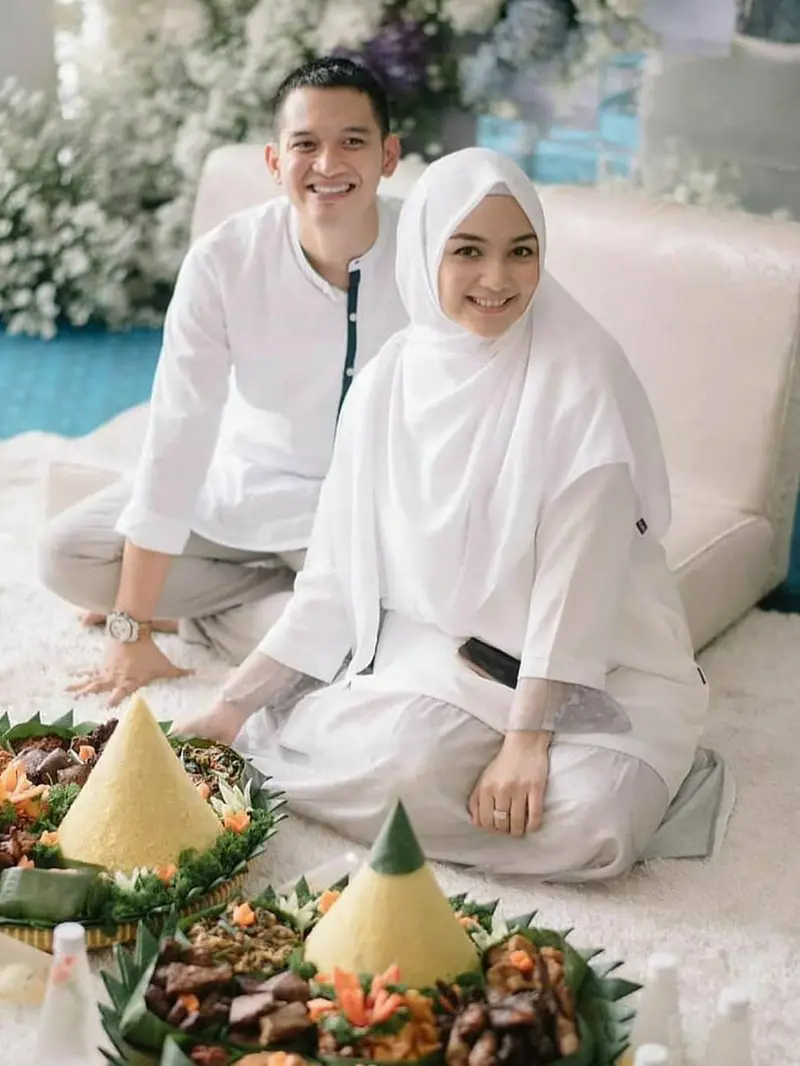 [Fimela] Citra Kirana dan Rezky Aditya Aqiqah