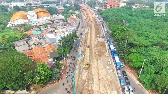 Rekayasa Lalu Lintas di Proyek Underpass Mampang