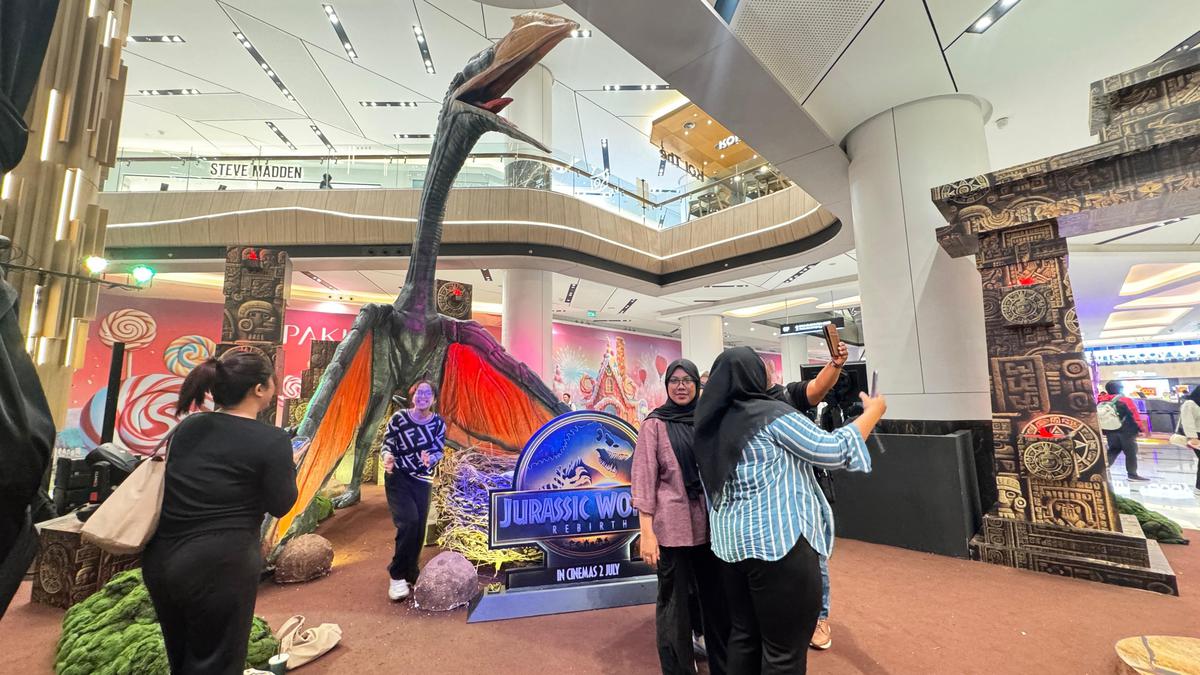 Rayakan Momen Kembali ke Sekolah dengan Bertemu Dinosaurus di Jurassic World Rebirth