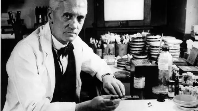 Ilmuwan Alexander Fleming, yang berjasa menemukan penisilin pada tahun 1928. (Public Domain)