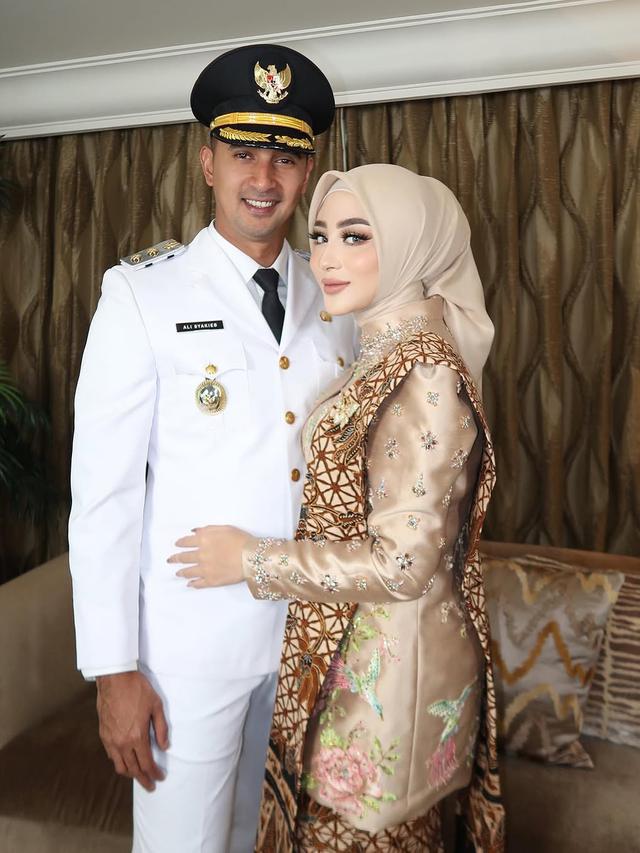 Potret Ali Syakieb Pakai Seragam PDU saat Pelantikan. (instagram: marginw/alisyakieb)