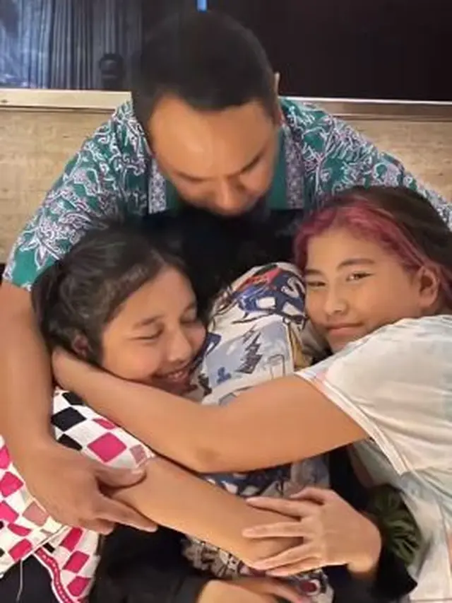 Meisya SIregar dan Bebi Romeo berangkat haji (Instagram/meisya__siregar)