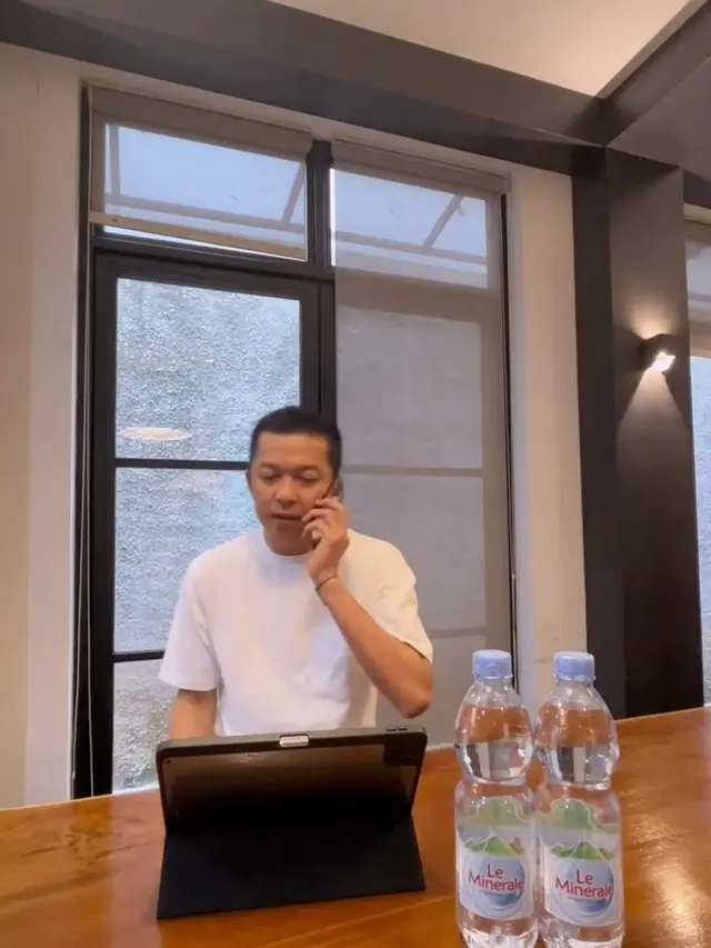 8 Potret Rumah Taufik Hidayat yang Jarang Tersorot, Penuh dengan Medali Juara