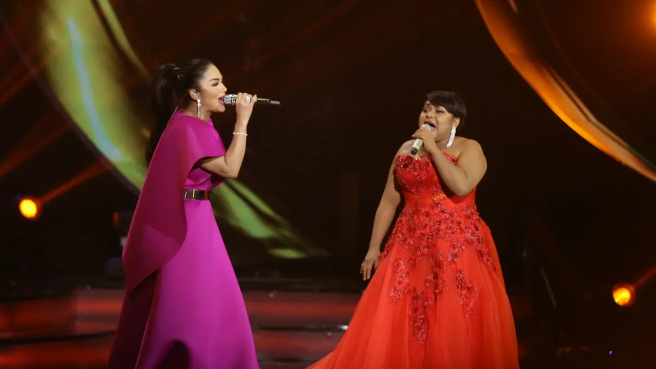 [Bintang] Joan Indoensian Idol dan Krisdayanti