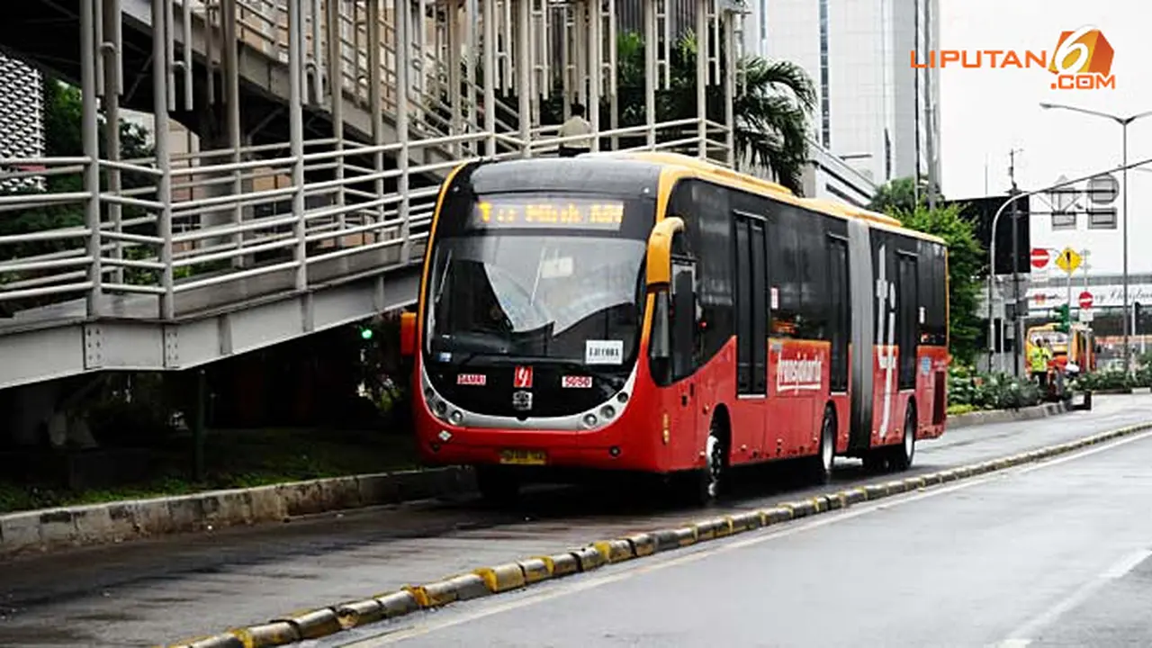 tarif-transjakarta130626b.jpg