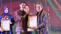 Foto: Kepala Diskominfo Kota Malang, M Nur Widianto saat menerima penghargaan kategori Koperasi dan UMKM pada acara puncak IDEAS 2022, yang digelar Humas Indonesia di Labuan Bajo, Jumat (5/8/2022).