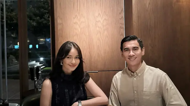 Penampilan sederhana Enzy Storia saat Dinner Rayakan Ulang Tahun Suami. [@enzystoria]