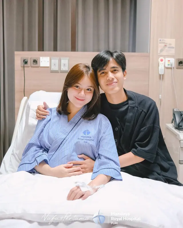 Jadi ibu di usia 22 tahun, ini 7 momen bahagia Kayess melahirkan anak pertama di hari valentine