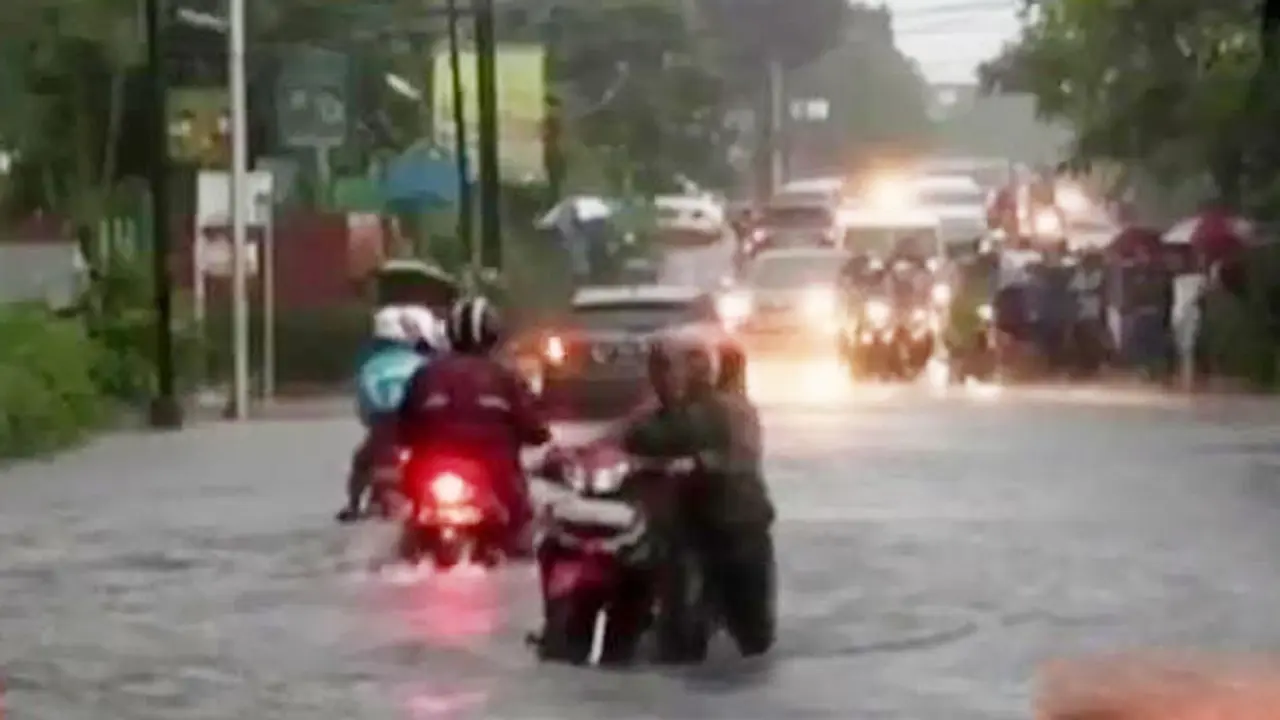Banjir Ibu Kota hingga Kontes Domba Garut