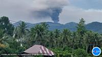 Gunung Dukono kembali erupsi pada Jumat (28/2/2025), pukul 08.31 WIT. (Liputan6.com/ Dok PVMBG)