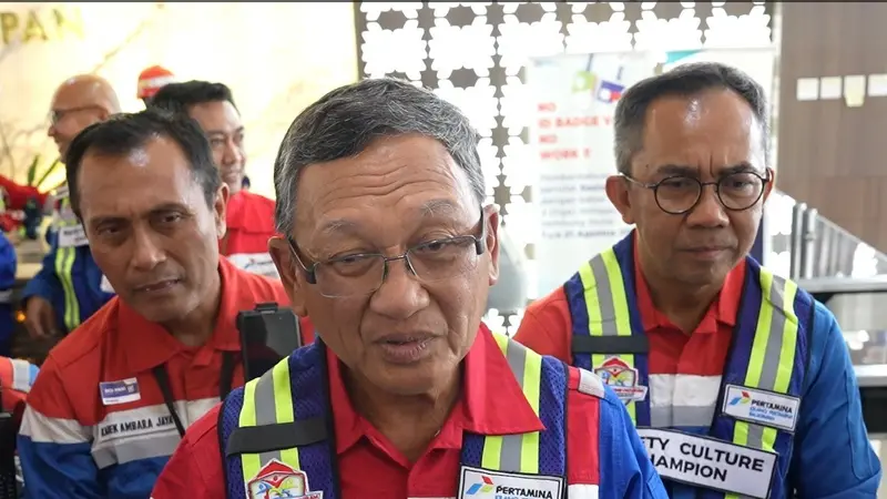 Menteri Energi dan Sumber Daya Mineral (ESDM) Arifin Tasrif berkunjung ke  Refinery Development Master Plan (RDMP) Balikpapan. (Dok Kementerian ESDM)