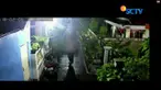Hingga siang tadi, pelaku R yang masih merupakan warga sekitar masih menjalani pemeriksaan. Polisi masih menyelidiki motif pelaku.