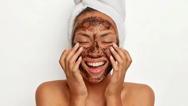 Eksfoliasi Rutin Menjadi Salah Satu Cara Merawat Kulit