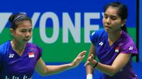 Ganda putri Indonesia, Greysia Polii/Nitya Krishinda Maheswari, tersingkir dini di babak pertama All England 2016. 