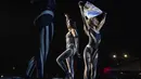 Dua Lipa tampil pada hari kedua Festival Musik Lollapalooza di Grant Park, Chicago, Amerika Serikat, 29 Juli 2022. Lollapalooza 2022 menjadi salah satu festival musik terbesar di Amerika Serikat. (Photo by Amy Harris/Invision/AP)