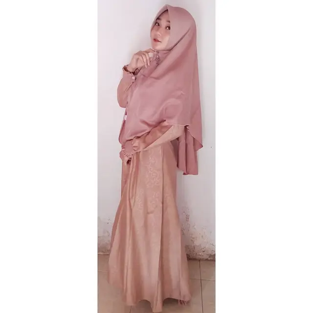 Disebut Mirip Livy Renata, Ini 6 Gaya Difarina Difarina Indra Saat Pakai Hijab